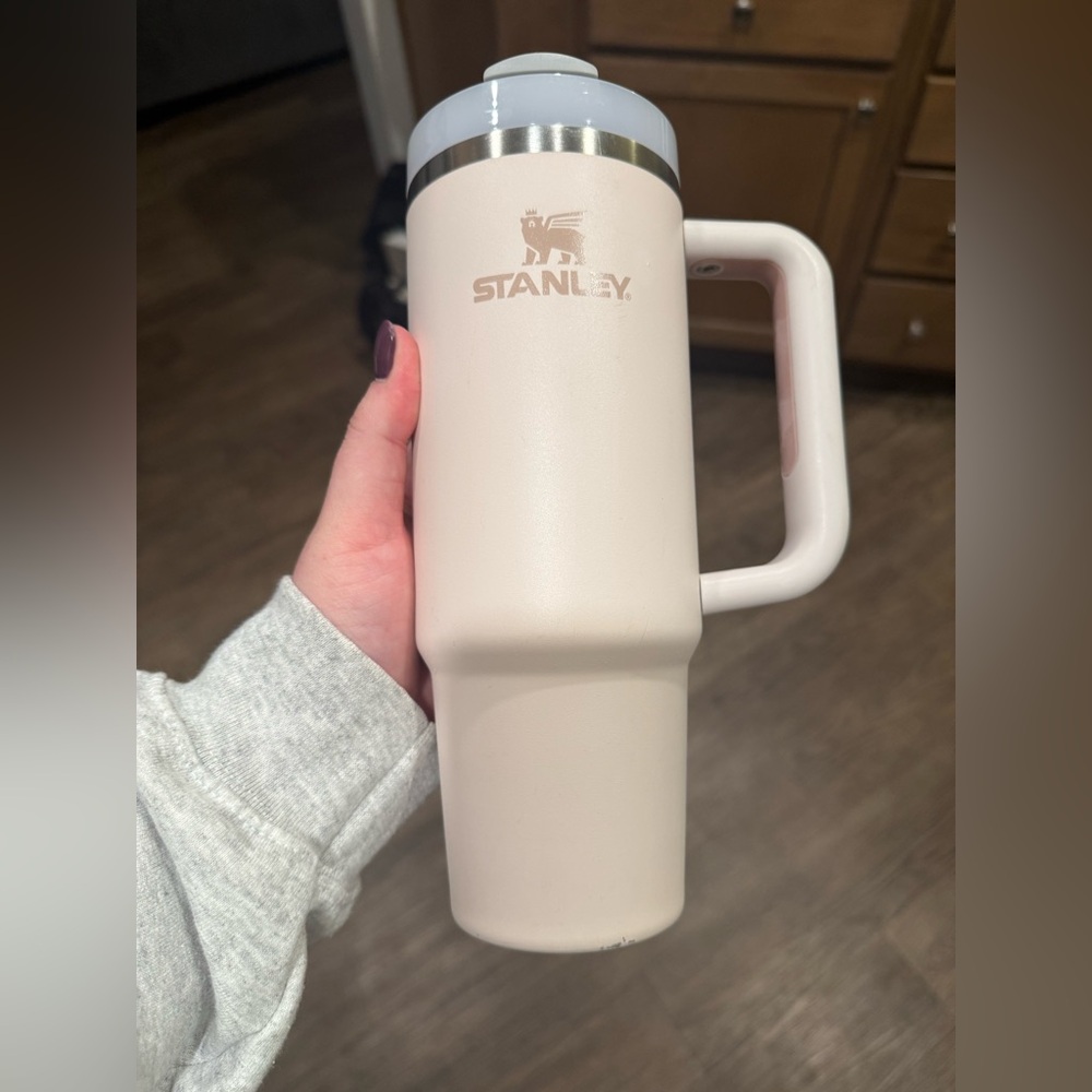 Light pink 30oz Stanley